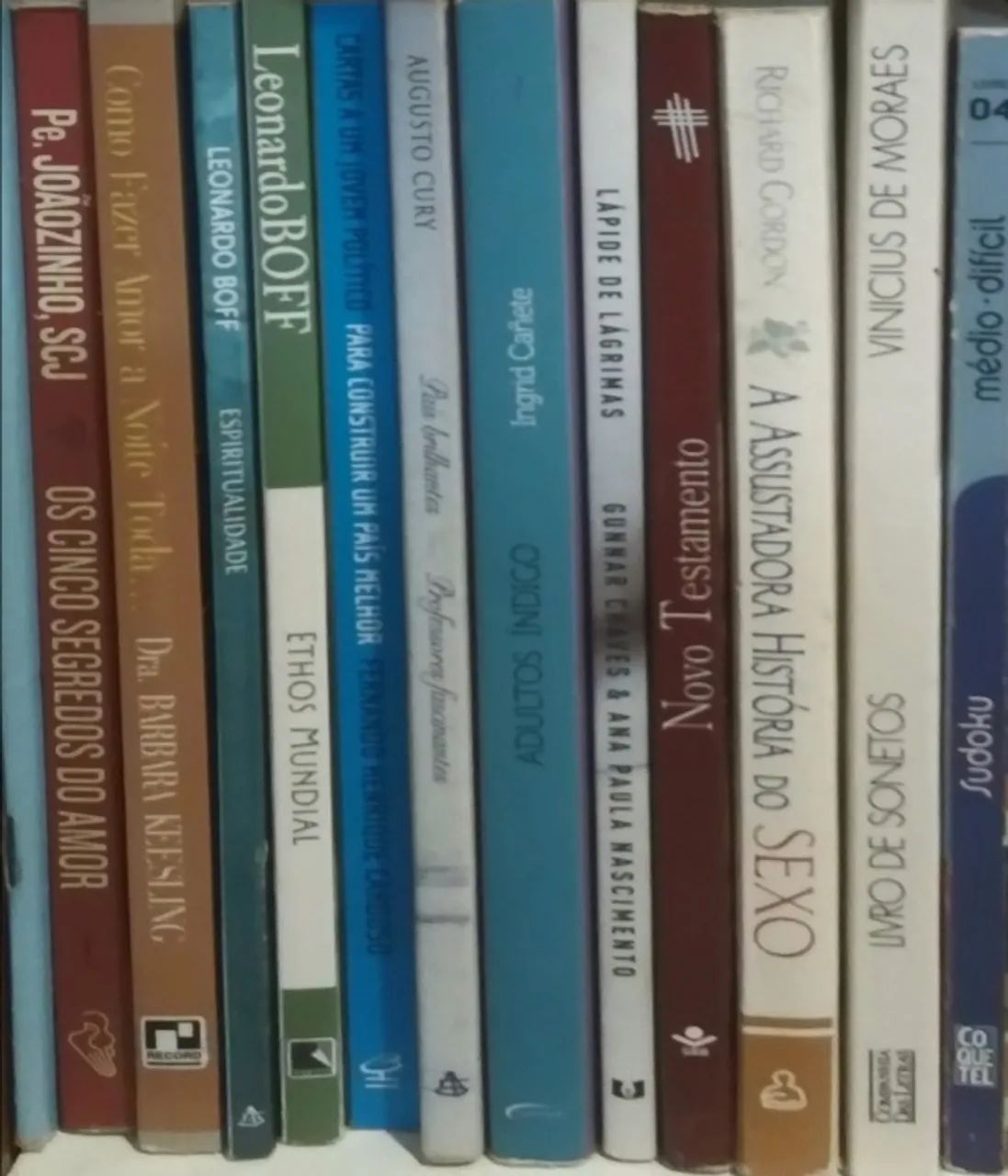 40 livros de diversos autores  - Foto 4