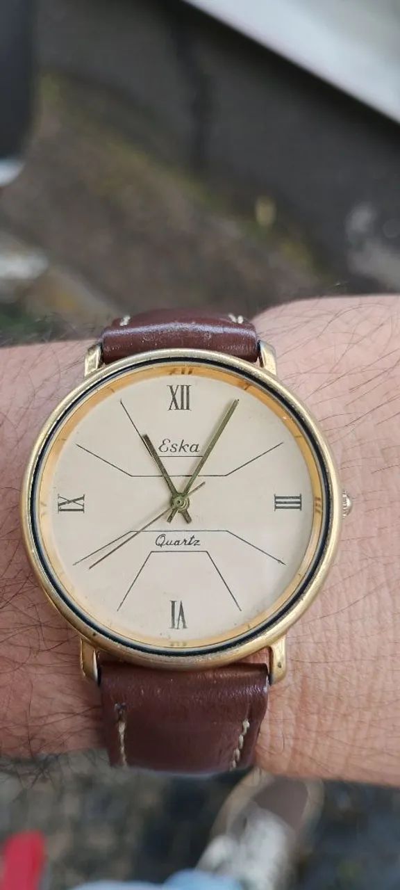 Relógio Eska Quartz anos 70/80 banho de ouro - Foto 4