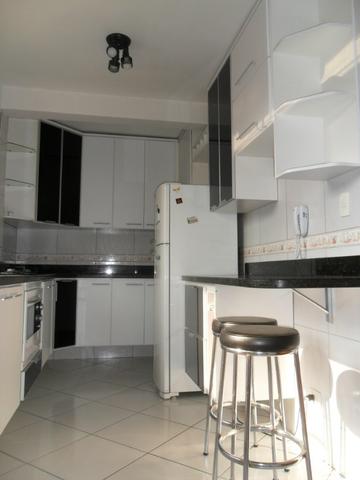 Apartamento Mobiliado, com 03 dormitórios - Água Verde - R$ 1.300,00 + taxas - Foto 8