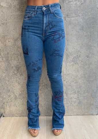 calça flare bordada