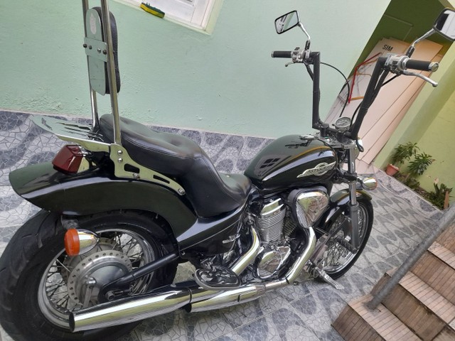 SHADOW 600 2004
