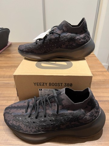 yeezy 380 preto