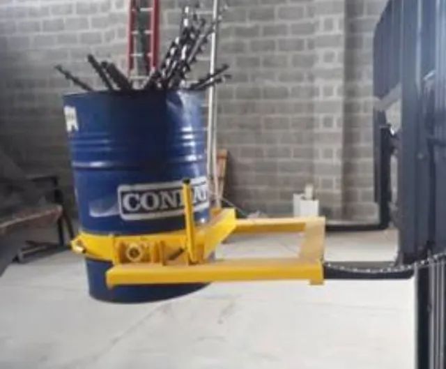 Zap * Todos Dispositivos Para Empilhadeiras Garfos Na FT Empilhadeiras 