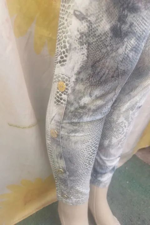Calça espaço da moda animal print tam 40 - Foto 2