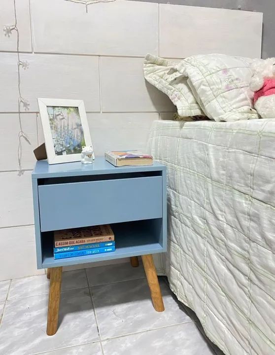 Mesa de Cabeceira Azul com Gaveta - Foto 2