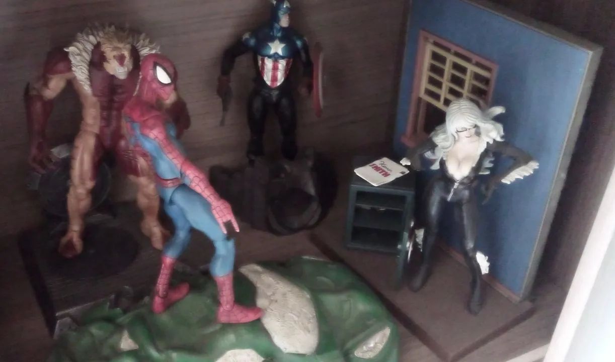 Coleção de figuras de ação Select Select (action figure Marvel Venon Hulk Aranha) - Foto 2