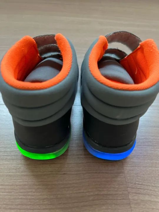 Tênis Bibi numeração 30 com luz de Led - Foto 3