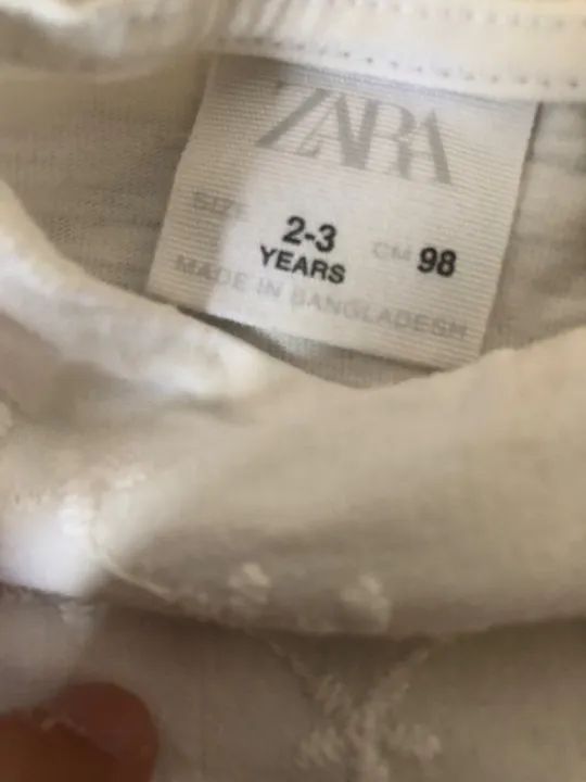 Camiseta Infantil Manga longa Zara - Foto 2