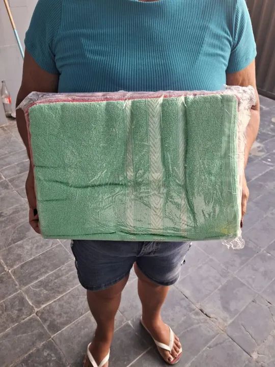 Vendo toalhas novas de fábrica  - Foto 2