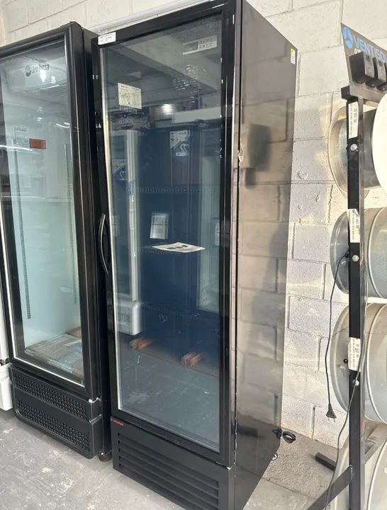 Cervejeira 410 litros porta de vidro a pronta entrega