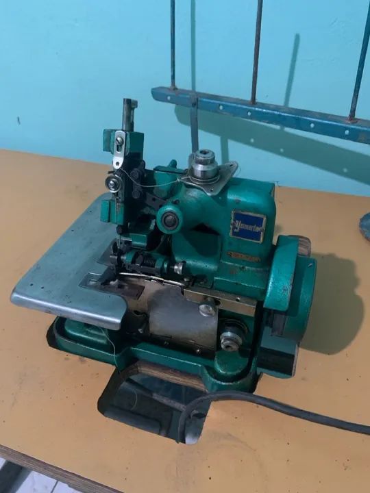 Máquina Overlock Yamata GN 1 ? 6