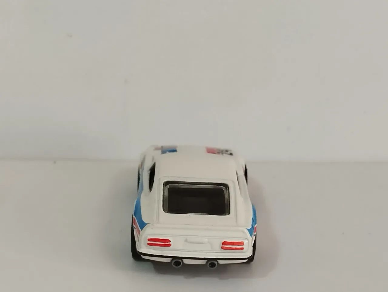 Miniatura Hotwheels Datsun. - Foto 3