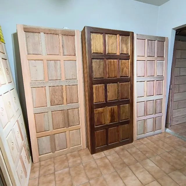 Porta de Madeira Maciça Modelo Retangular - Leia a descrição - Foto 3