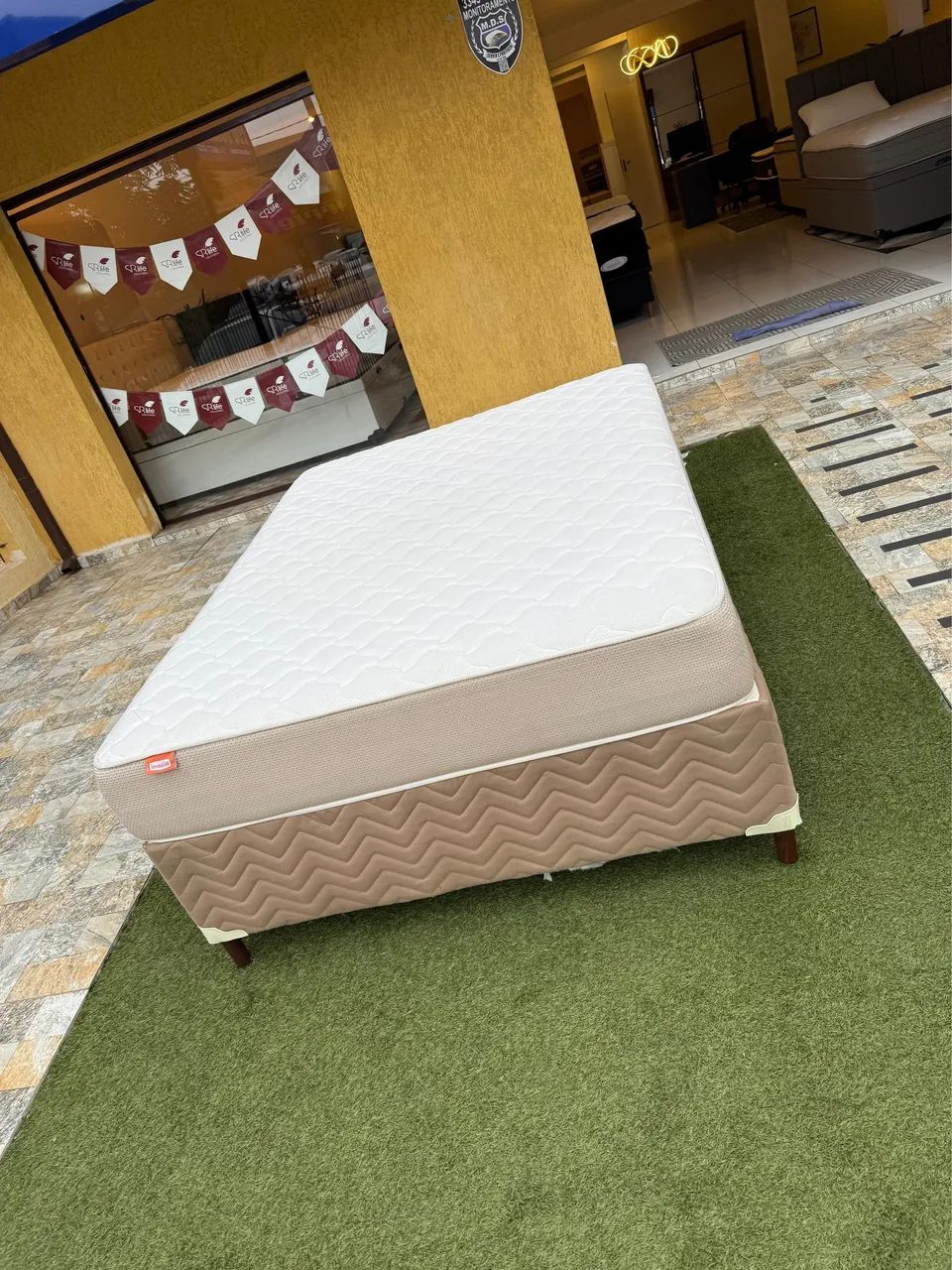 Colchão de casal + BASE BOX - Entrego! 