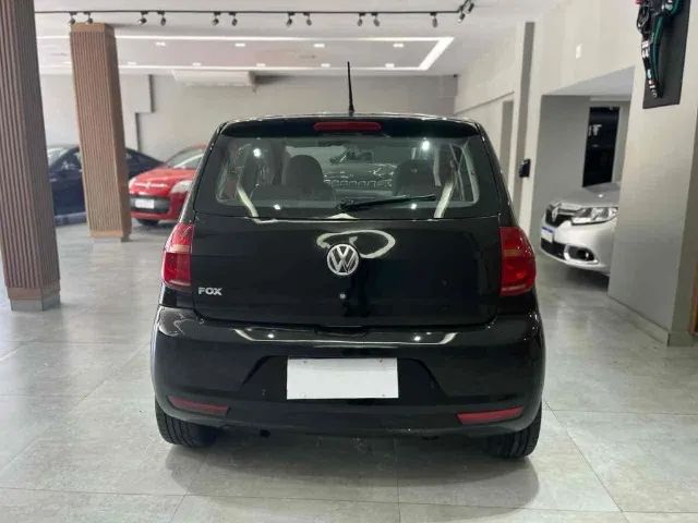VOLKSWAGEN FOX 1.0 MI 8V FLEX 4P MANUAL 2012 EXCELENTE ESTADO -REVISADO - Foto 5