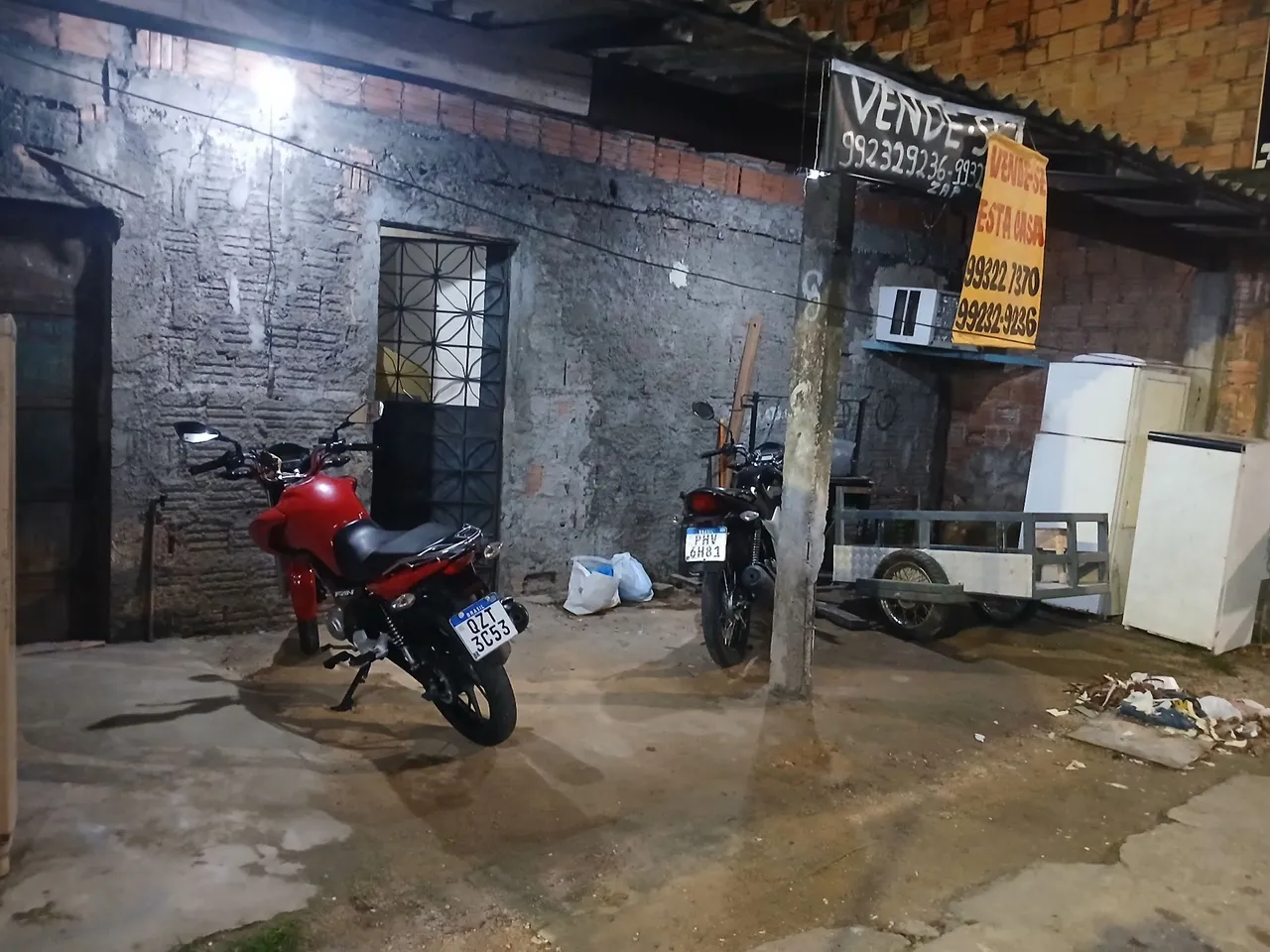 2 casas no mesmo terreno na principal em área comercial