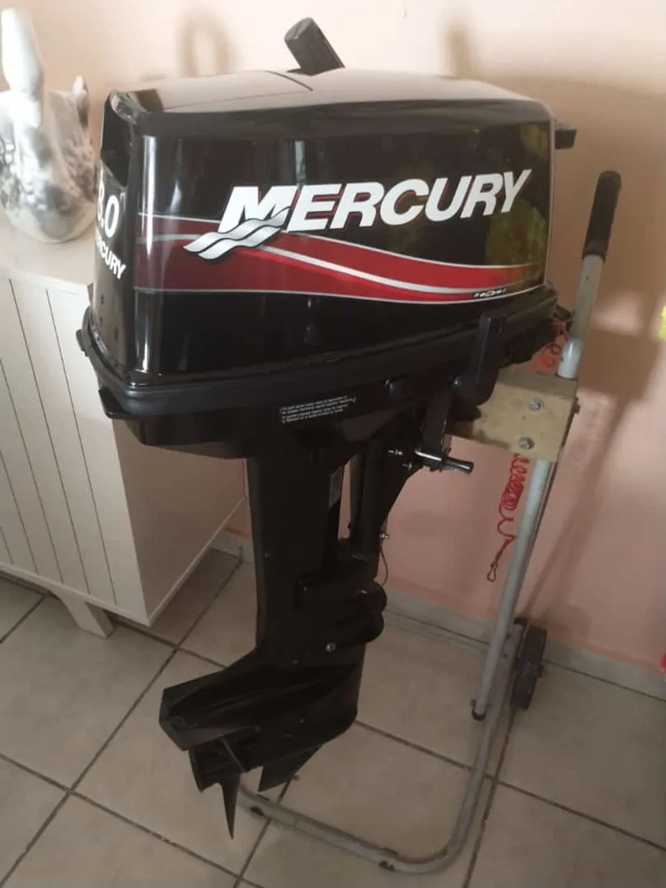 Motor de Popa Mercury 8 HP 2 Tempos - Revisado + Tanque Original + Cavalete com Rodas