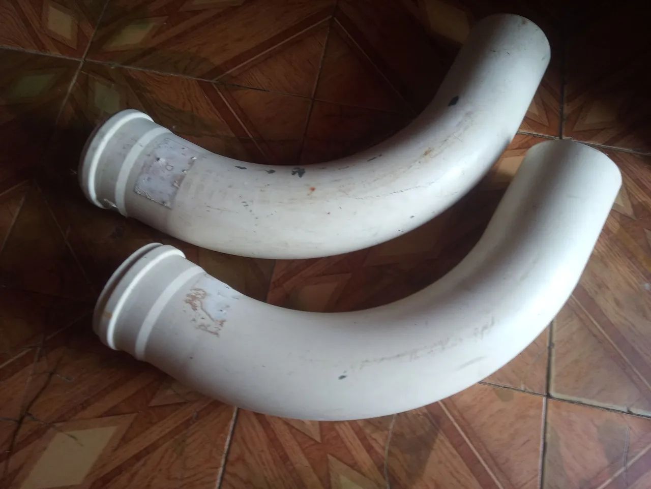 2 Curvas de PVC para encanamento - Foto 2