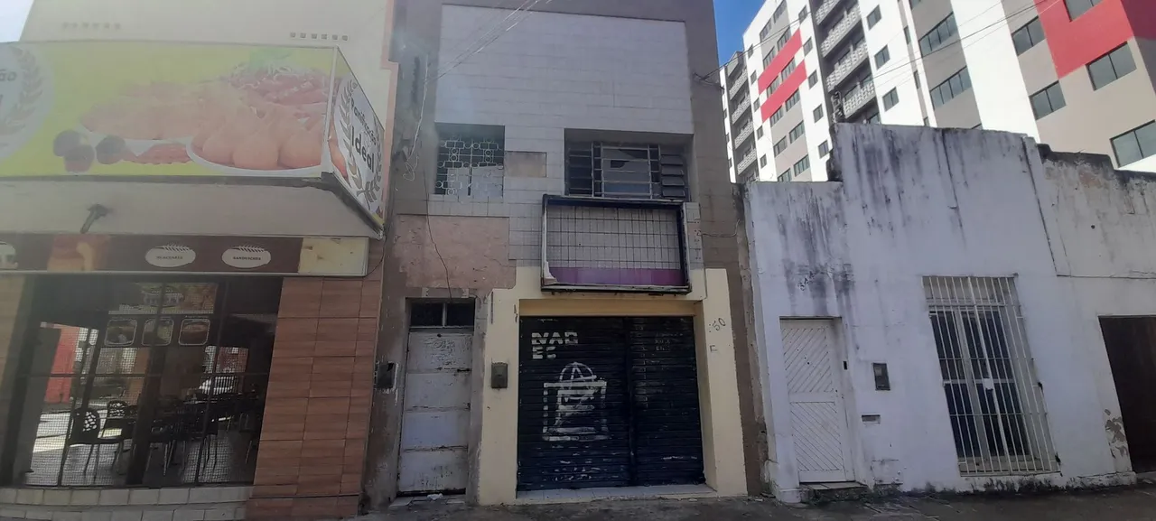 Prédio comercial 5x31