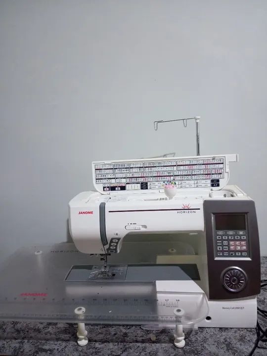 Máquina de Costura Janome Horizon Memory Craft 9900 - Foto 2