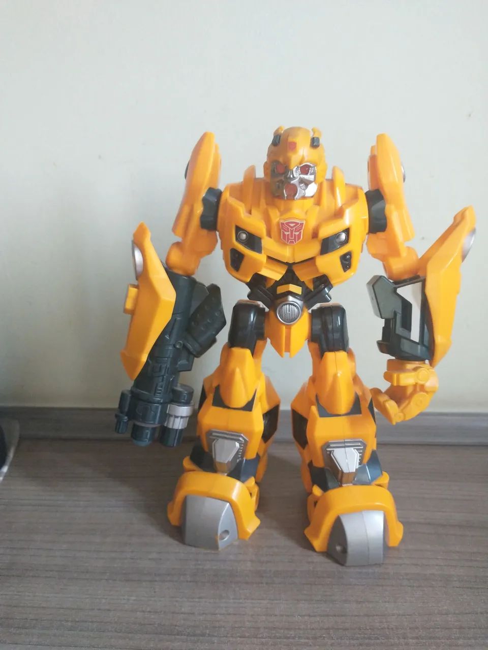 Bonecos Bumblebee, megatron e Optimus prime - Foto 2