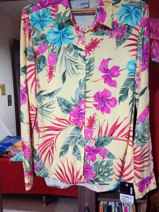 Camisa Floral Manga Longa Enfim tamanho M/ Com etiqueta