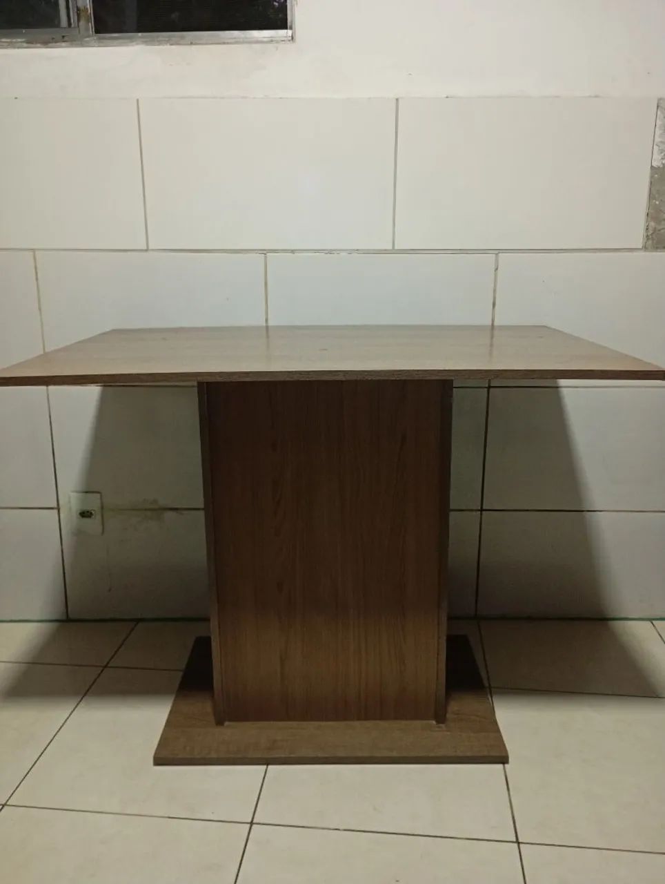 Mesa de jantar.
