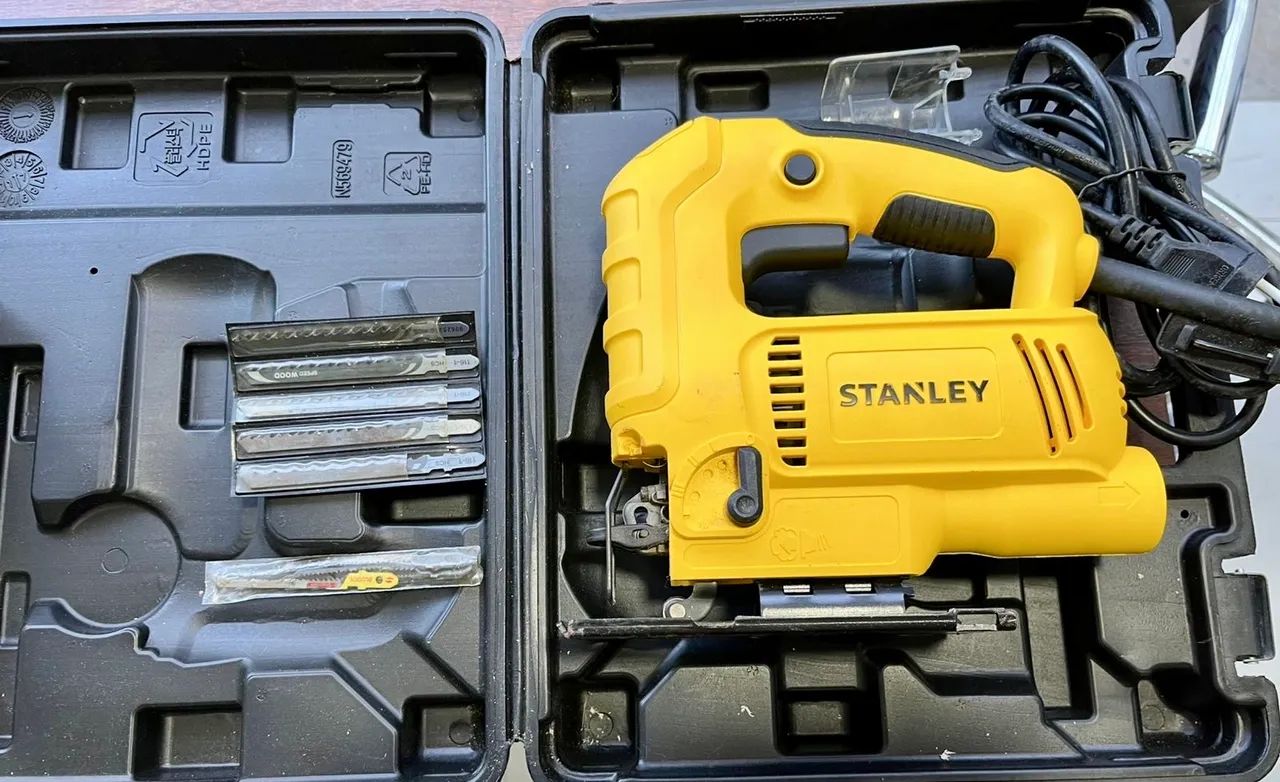 serra tico-tico Stanley SJ60K NOVA