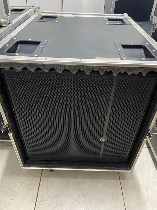 Par de Sub Mackie HD1801 Ativa 1600w 