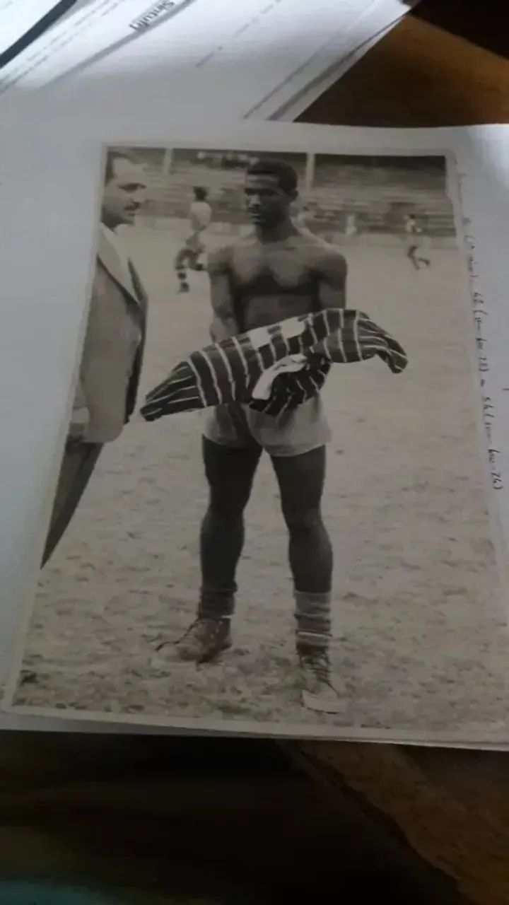 Foto antiga - Didi com a camisa do Fluminense