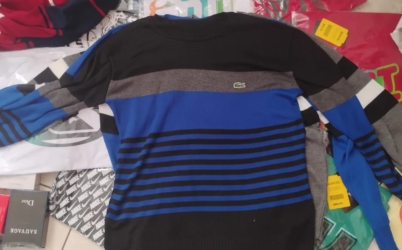 CASACO MOLETOM LACOSTE APENAS 50$