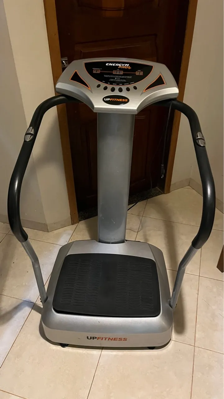 Plataforma Vibratória Energy Gym Pro UP Fitness