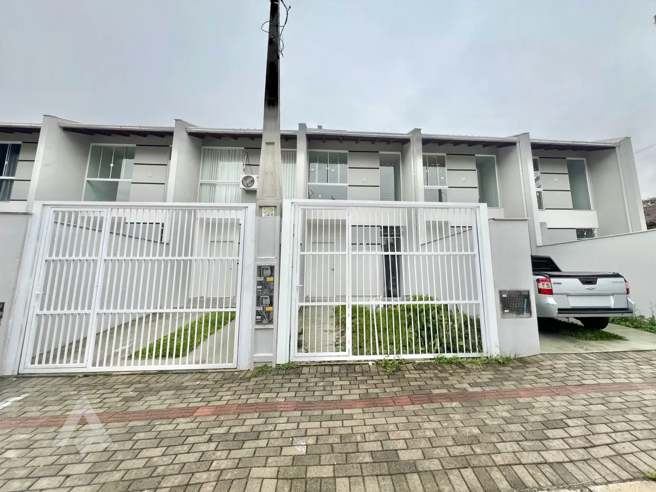 Sobrado com 2 suítes para locação no bairro Boa Vista!