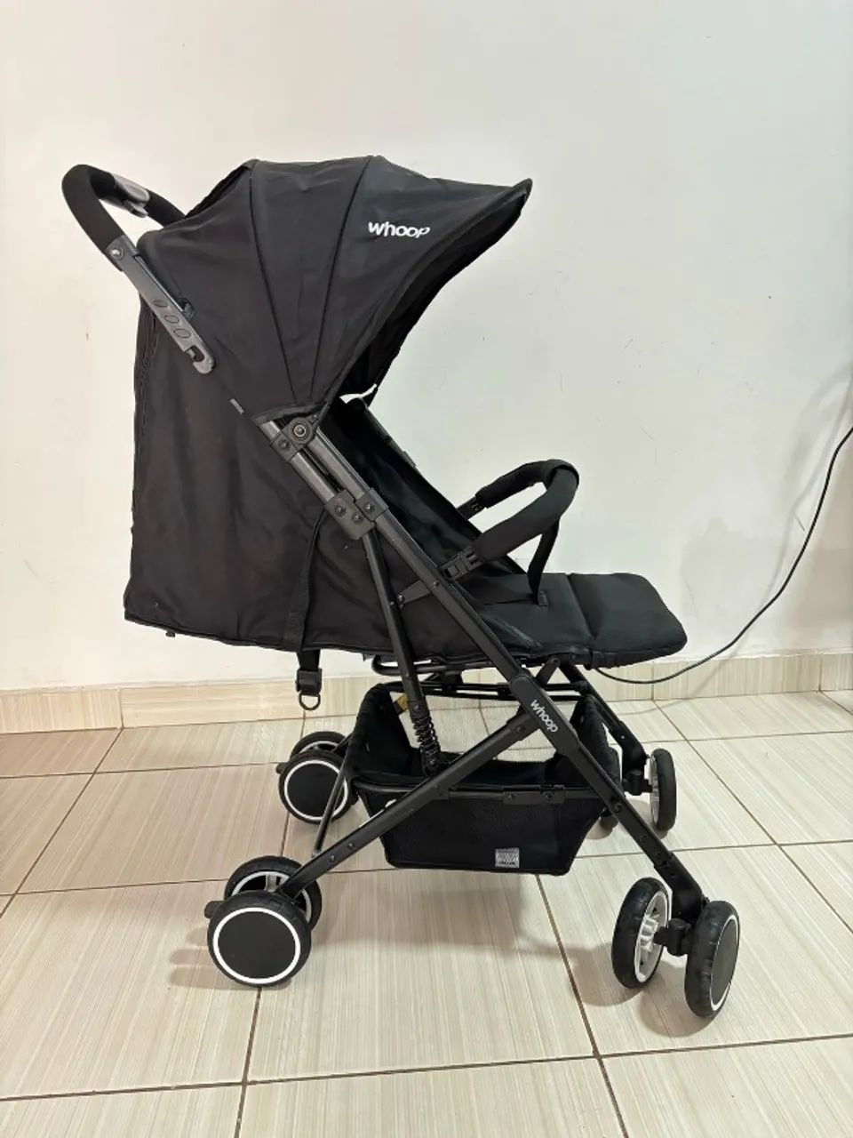 Carrinho de bebe Kiddo compacto mascote whoop preto