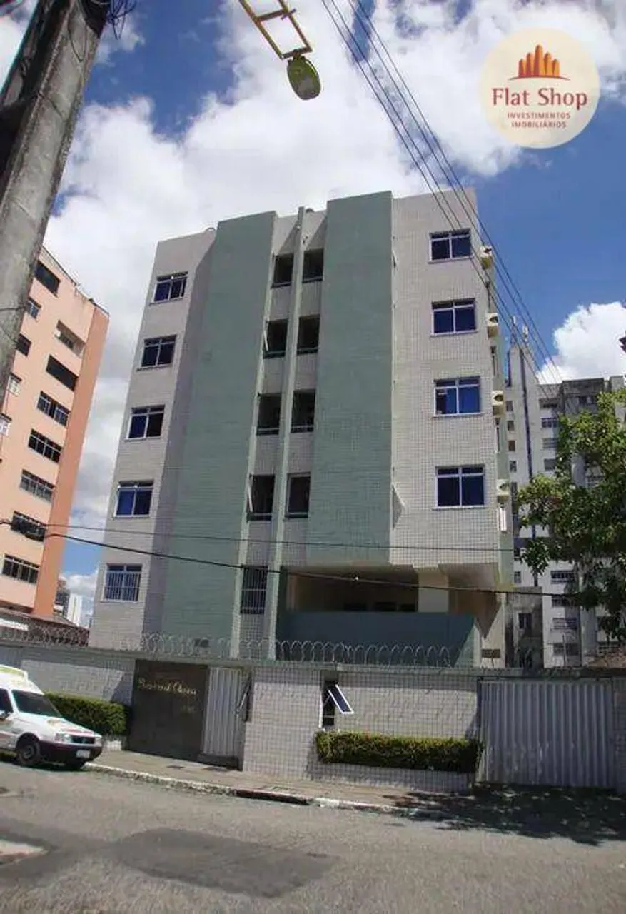 Apartamento com 2 dormitórios e dependencia à venda, 71 m² por R$ 350.000 - Varjota - Fort