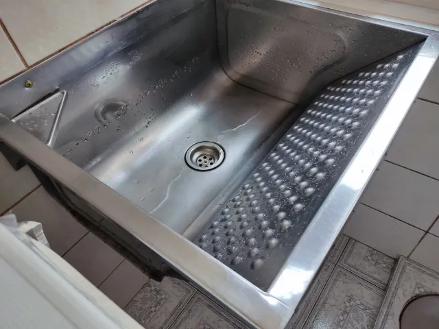 Tanque de inox grande