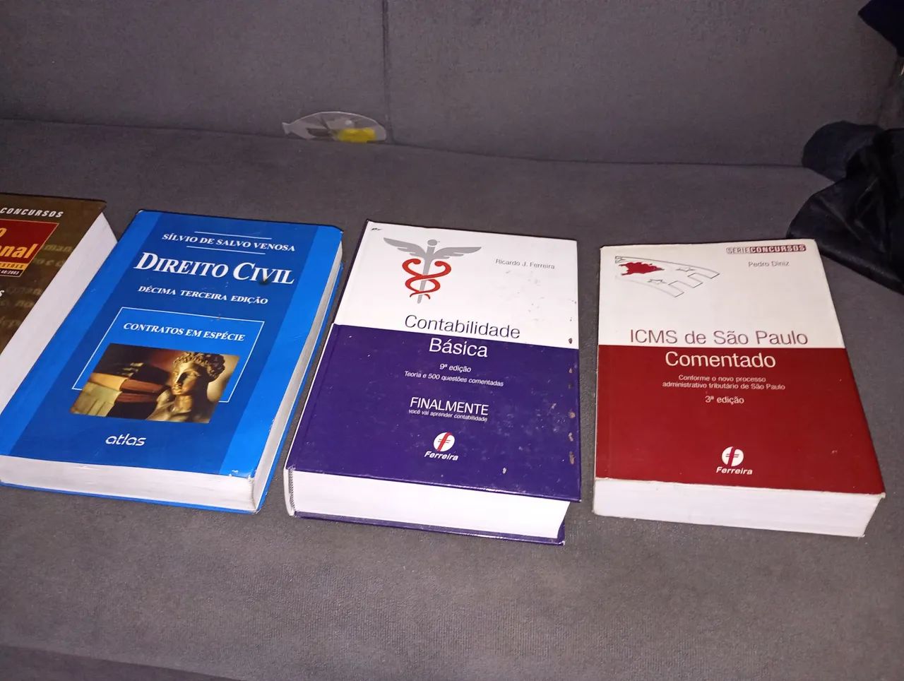 Livros de direito  - Foto 3