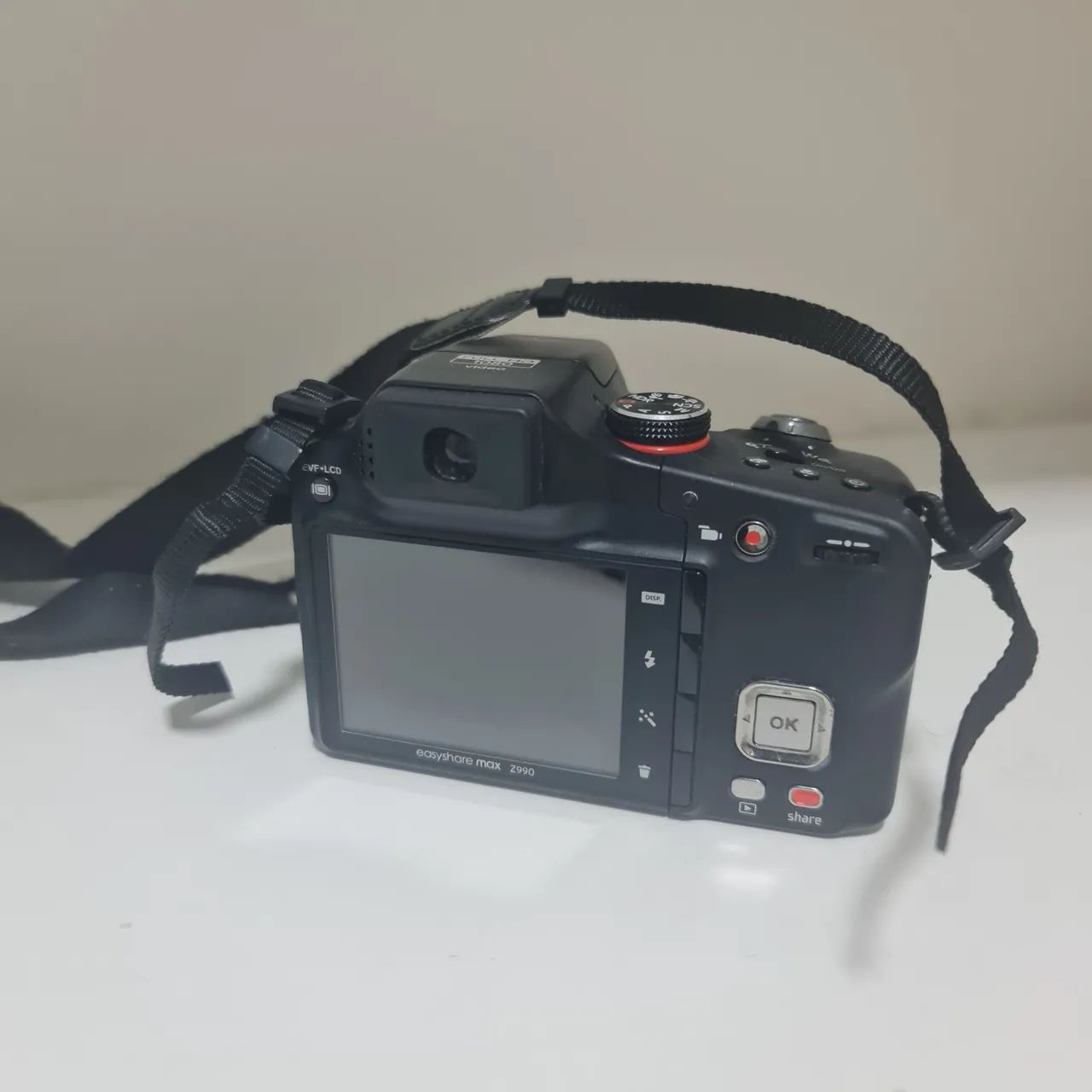 Câmera Digital Kodak EasyShare Z915 com Lente Schneider - Foto 2