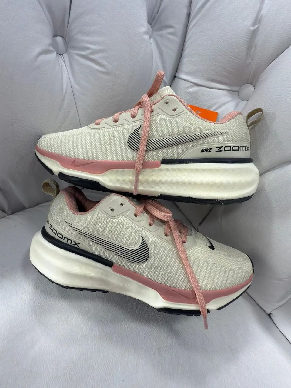 Nike ZoomX Invincible Run Flyknit 3 - Bege e Rosa - Foto 2