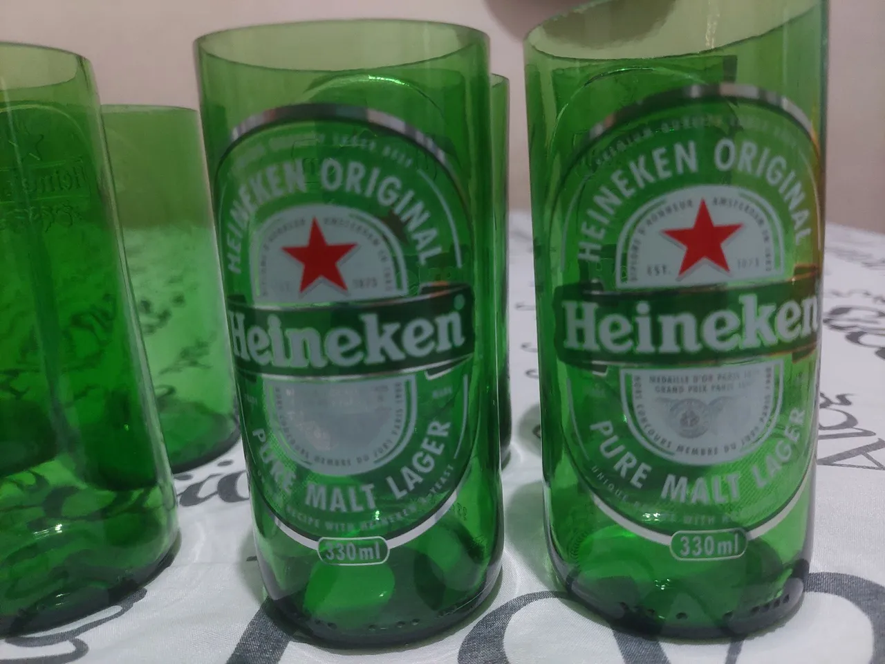 Copos feitos com garrafa de cerveja Heineken Jogo com 4 copos