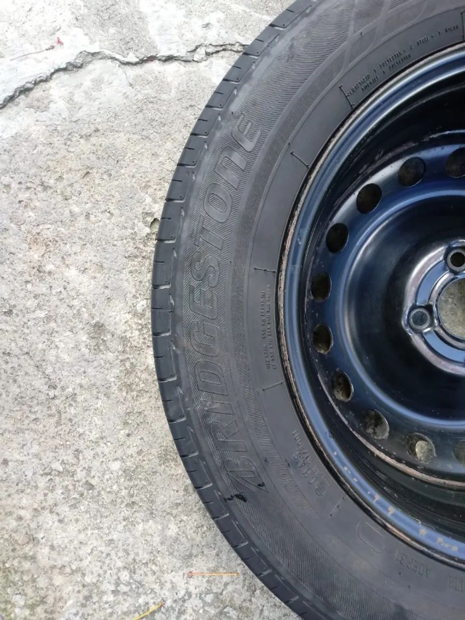 Roda + Pneu Aro 15" Renaut Sandero Original - Foto 4