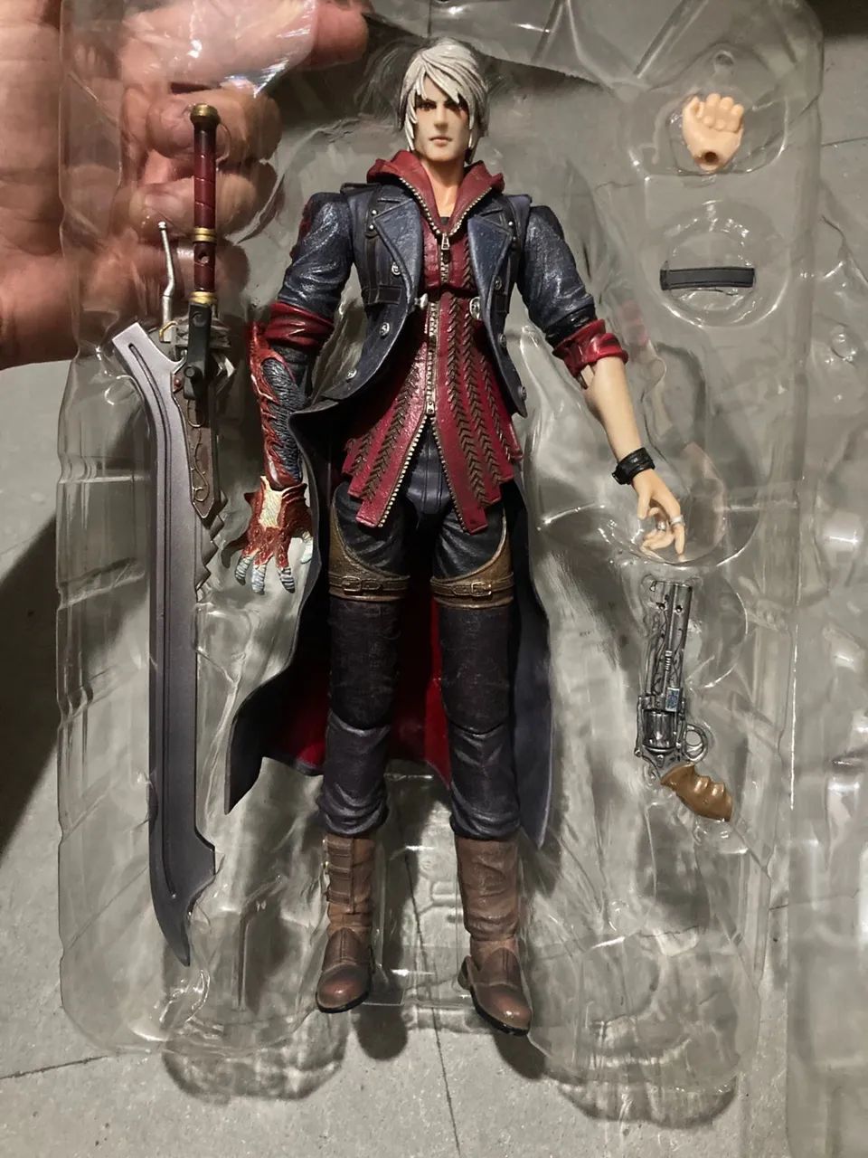 Dante E Nero- Devil May Cry 4 Play Arts Square - Foto 2