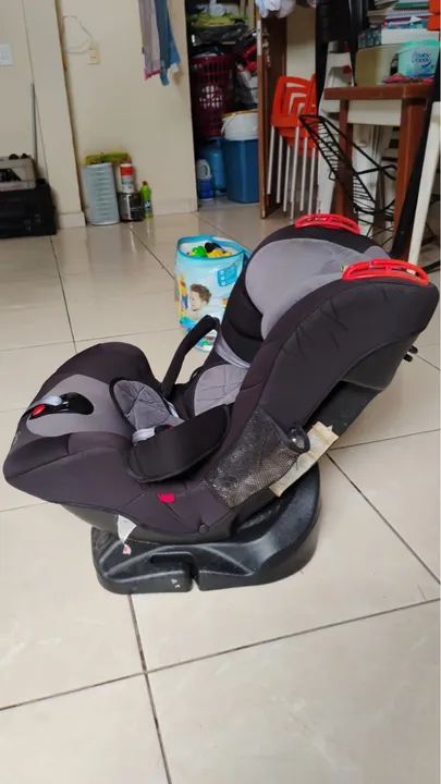 Vendo Cadeirinha de carro Safety 1st para bebê - Foto 2
