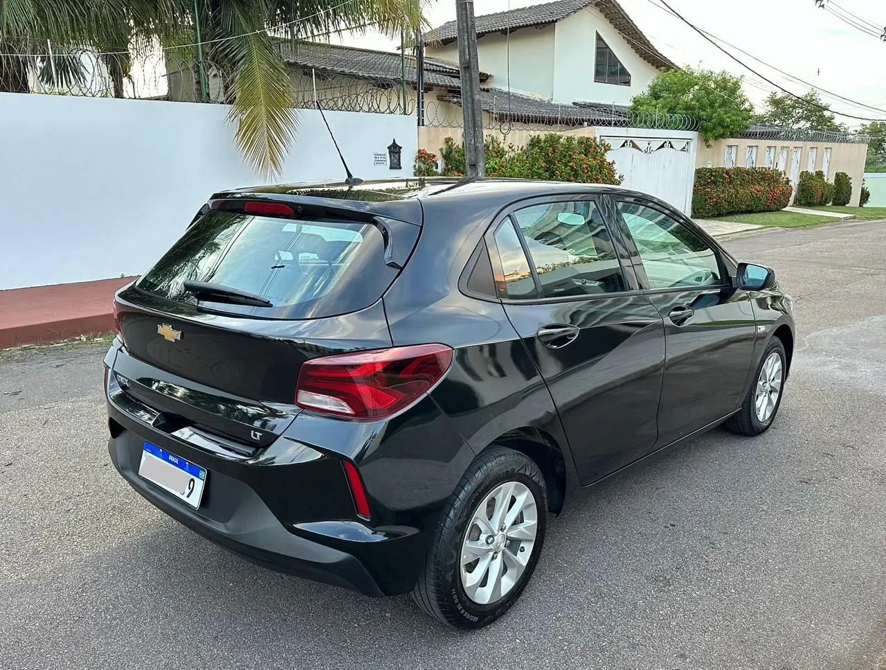 Onix LT 2023, com apenas 36 mil kms, Aceito carro de menor valor - Foto 5