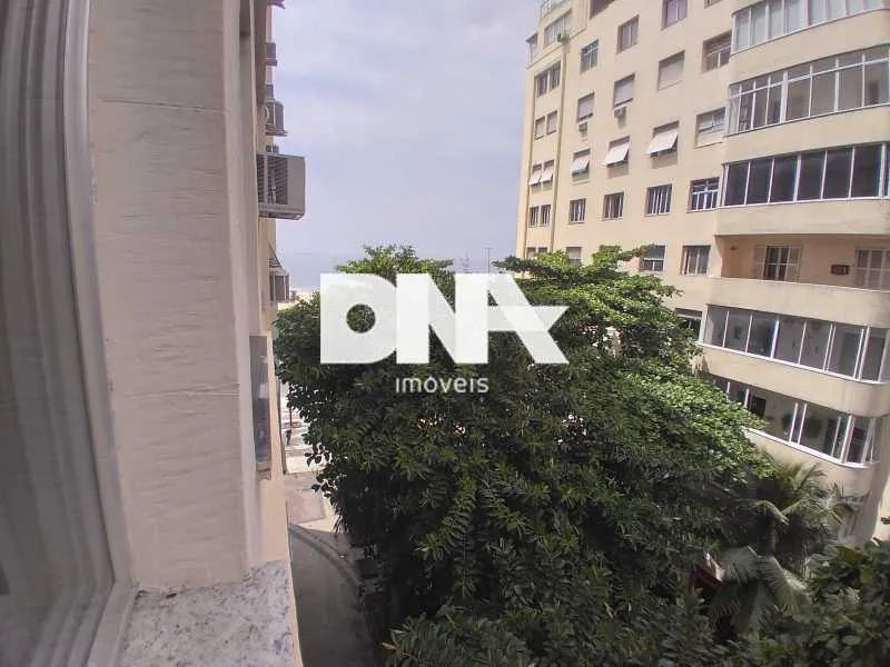 Apartamento - / Residencial / Copacabana