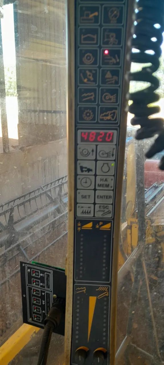 Colheitadeira New Holland CS 660 - Arrozeira - 2007 - Plataforma 30P Caracol - Foto 6