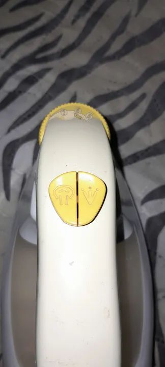 Ferro de Passar Roupa Black & Decker Vapor X-Press 560 - Foto 4