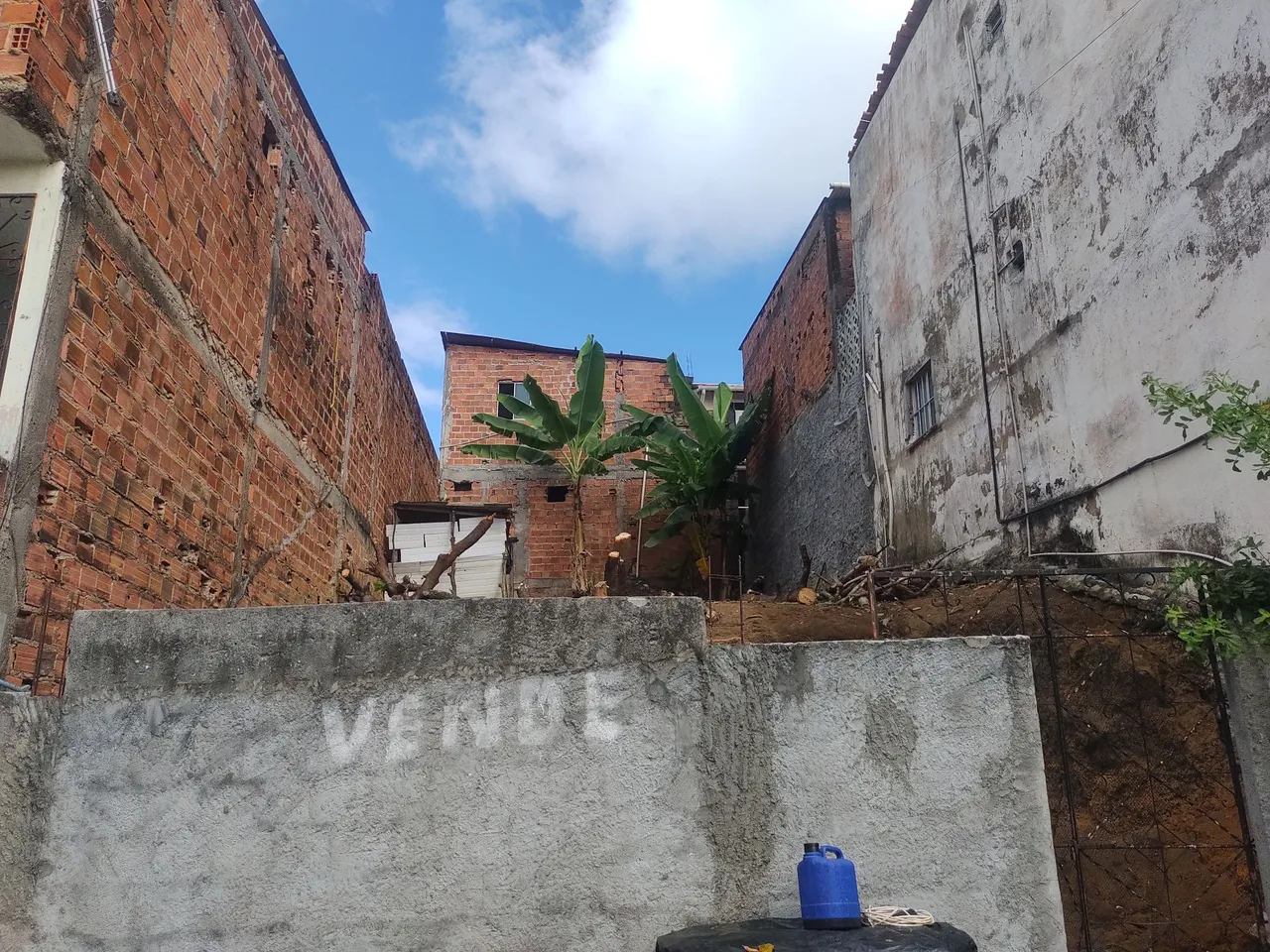 Terreno com 119 metros