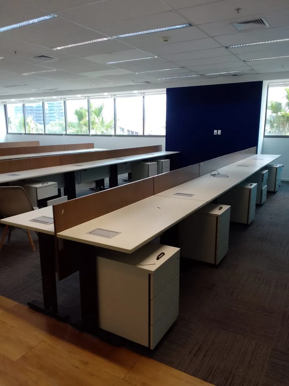 Sala/Conjunto para aluguel possui 573 metros quadrados Mobiliado em Pinheiros - São Paulo 