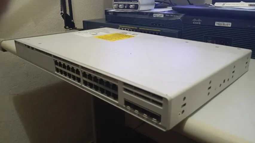 Cisco Catalyst 9200L 24p-4G-A - Foto 3